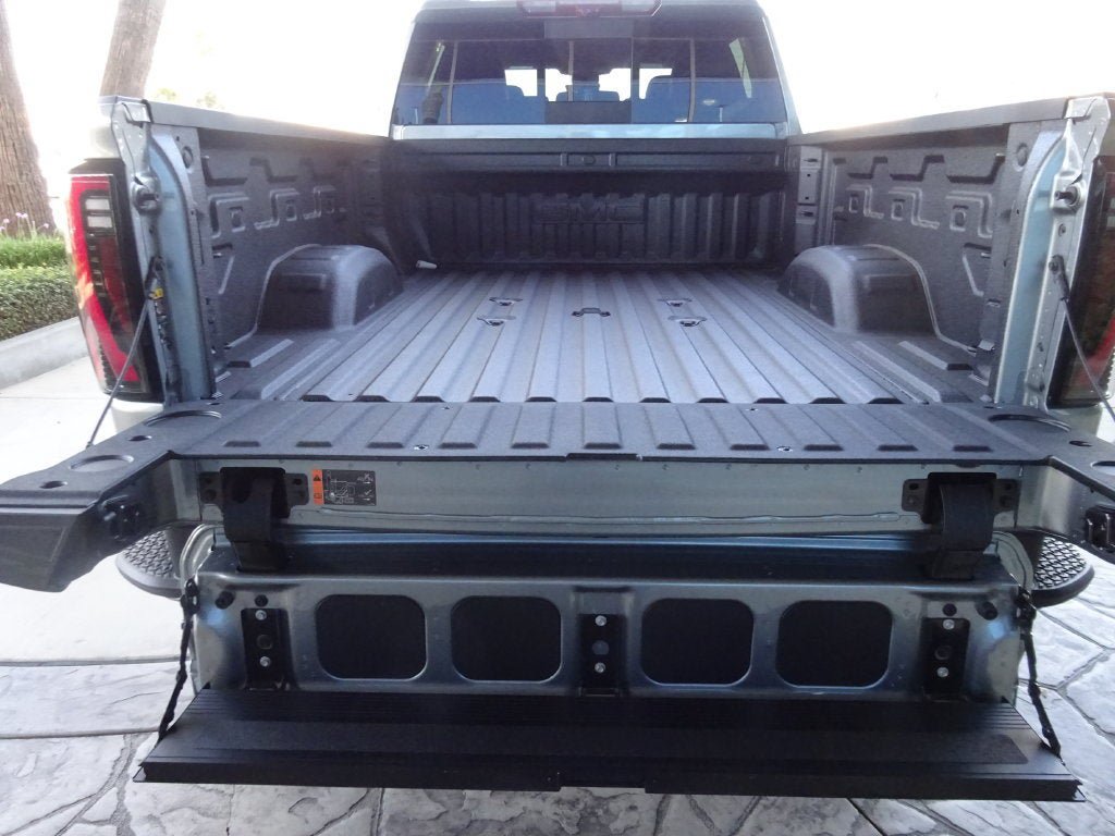 New 2026 GMC Sierra 2500 AT4 w/ AT4 Premium Plus Package AWD/4WD image 8