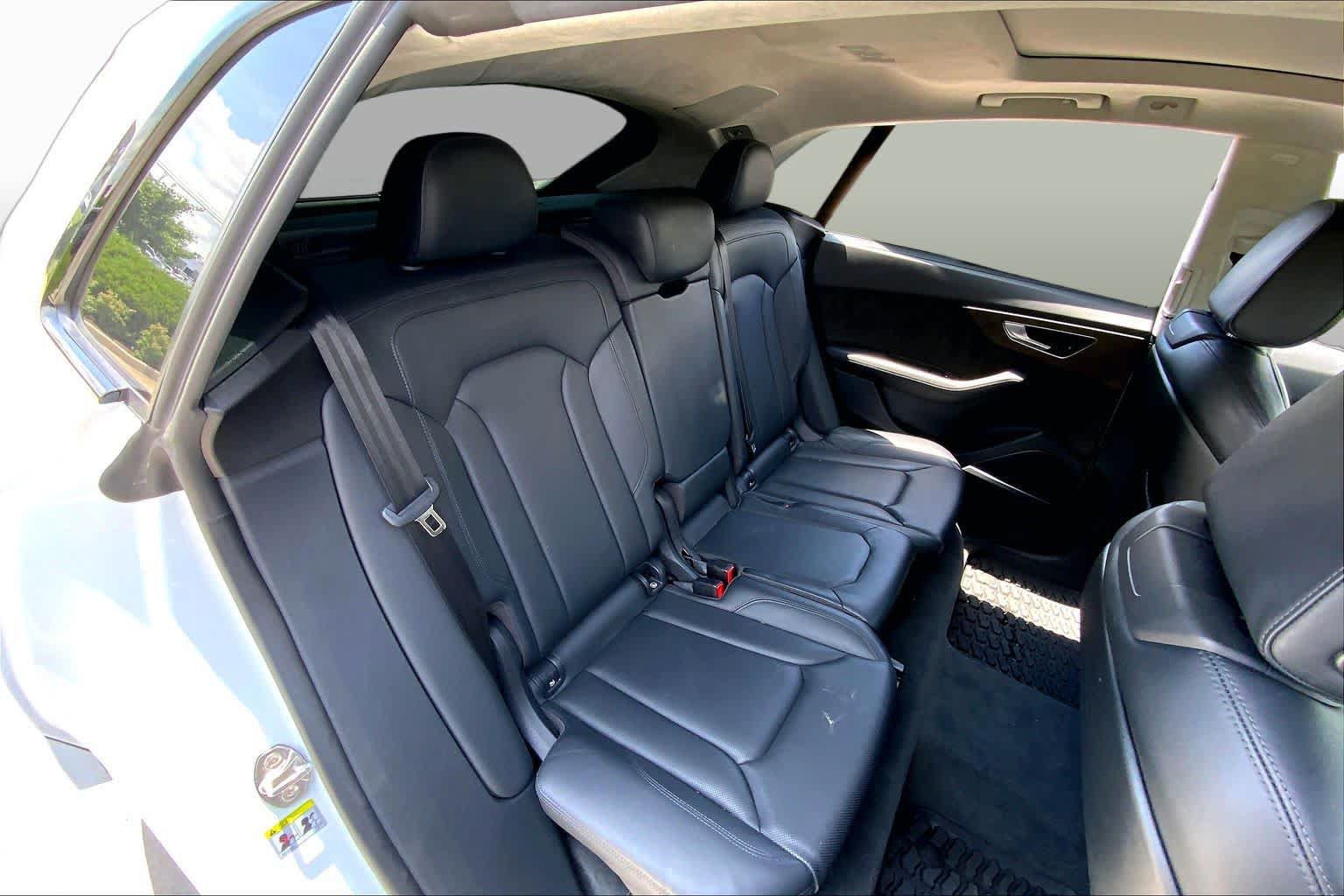 Used 2019 Audi Q8 Prestige AWD/4WD image 18