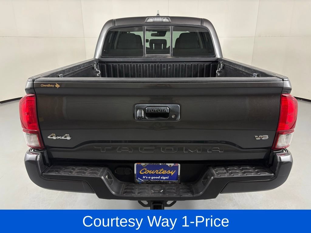 Used 2018 Toyota Tacoma SR w/ SR Convenience Package AWD/4WD image 9