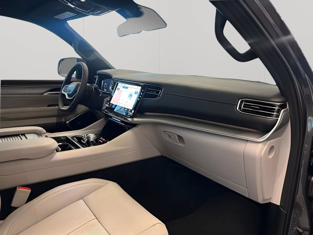 New 2026 Jeep Grand Wagoneer L 4WD image 12