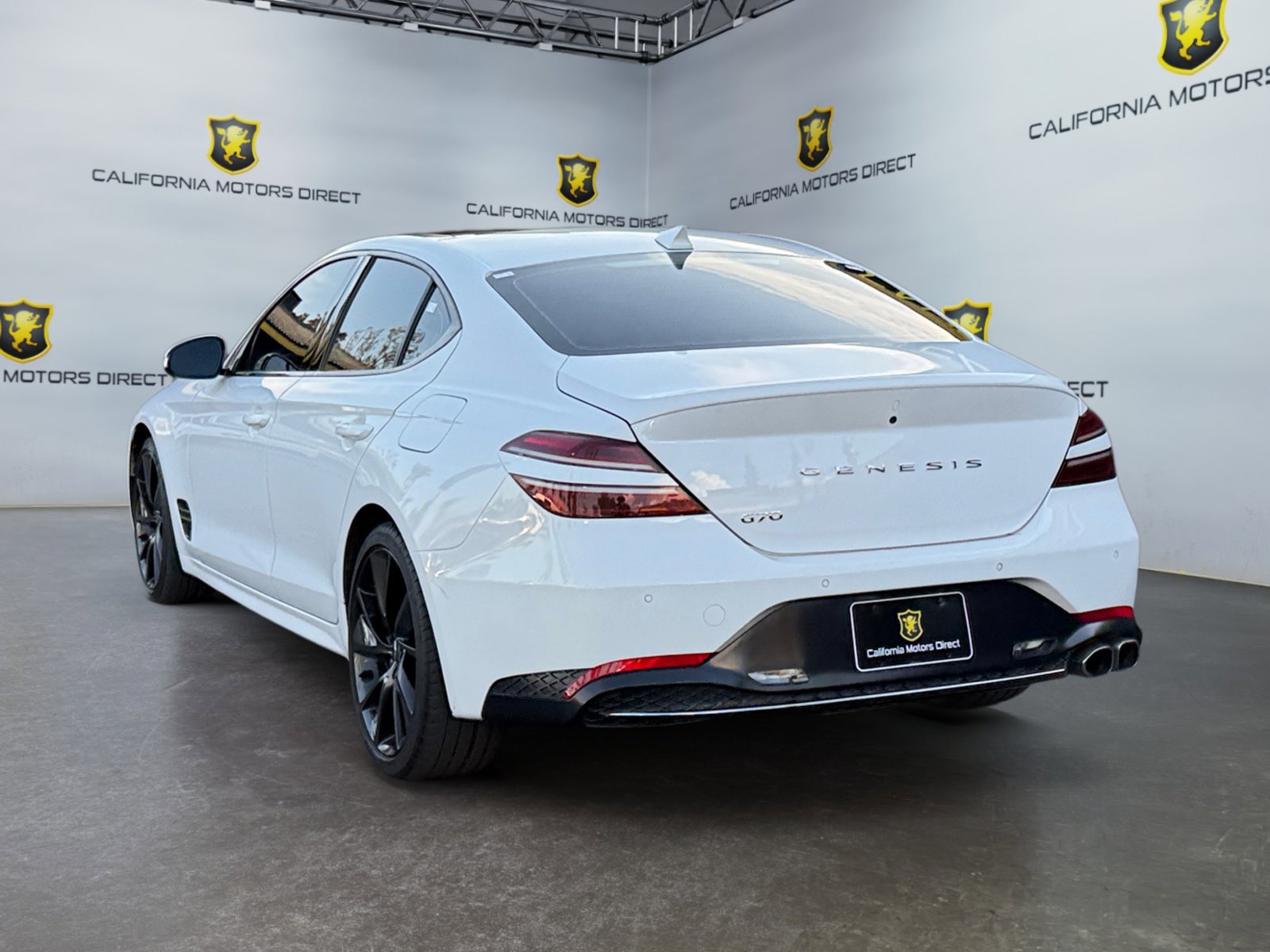 Used 2023 Genesis G70 2.0T w/ Sport Prestige Package image 3