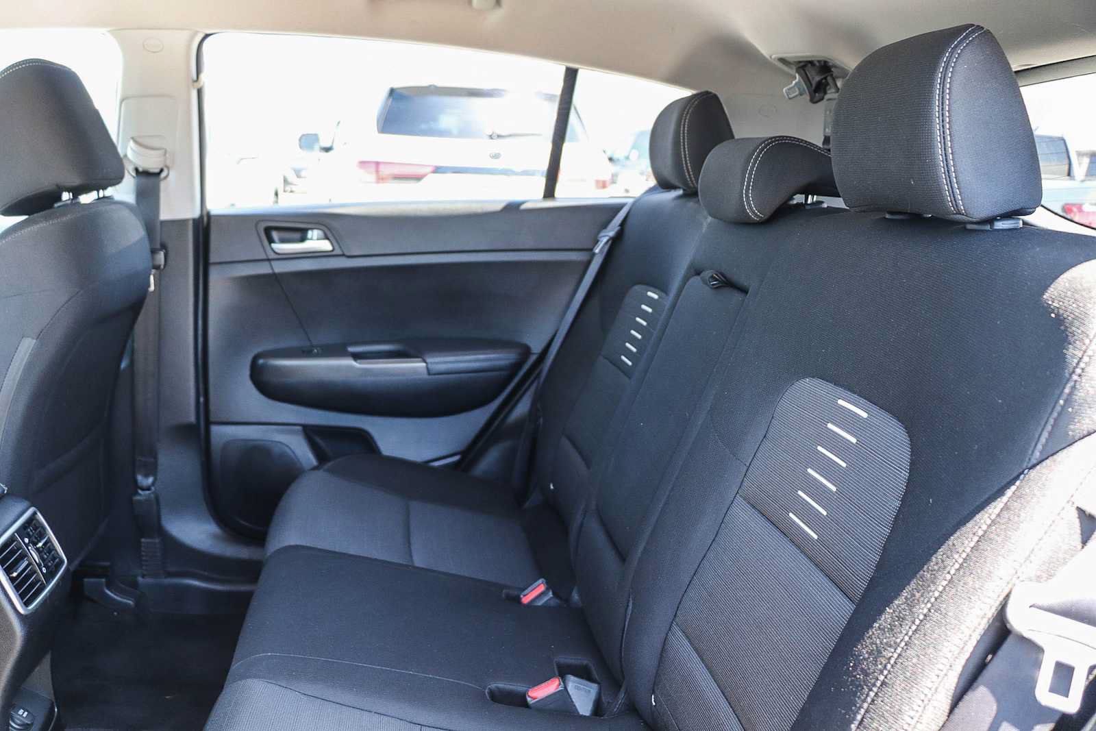 Used 2018 Kia Sportage LX FWD image 18