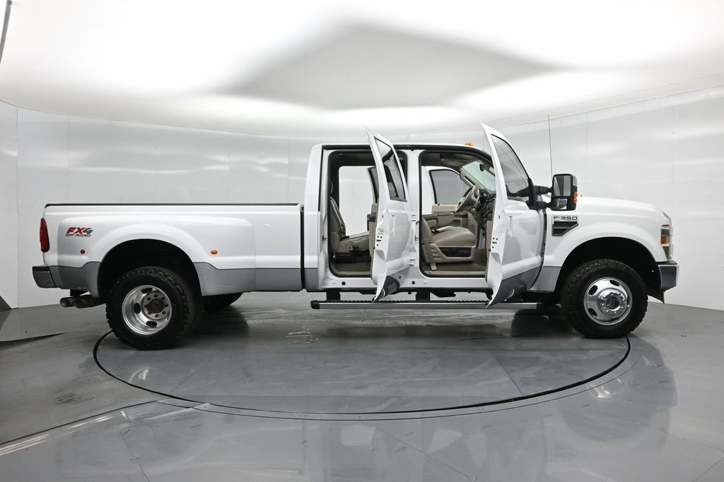 Used 2010 Ford F350 Lariat image 4