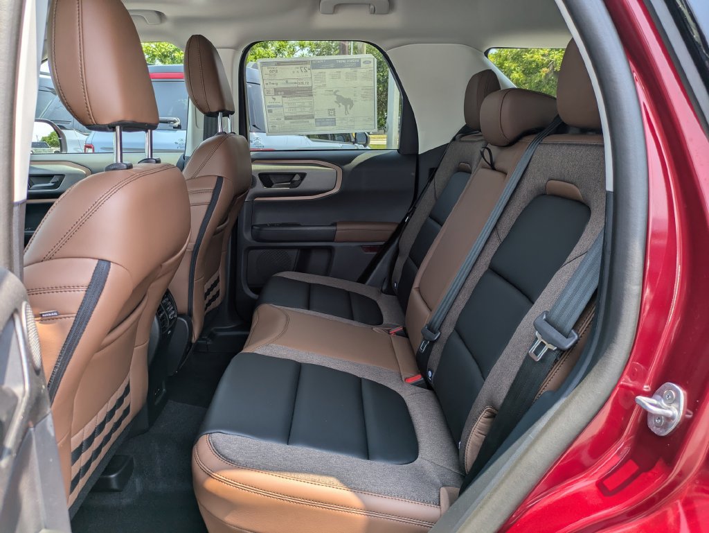 New 2026 Ford Bronco Sport Outer Banks w/ Outer Banks Tech Package+ AWD/4WD image 14