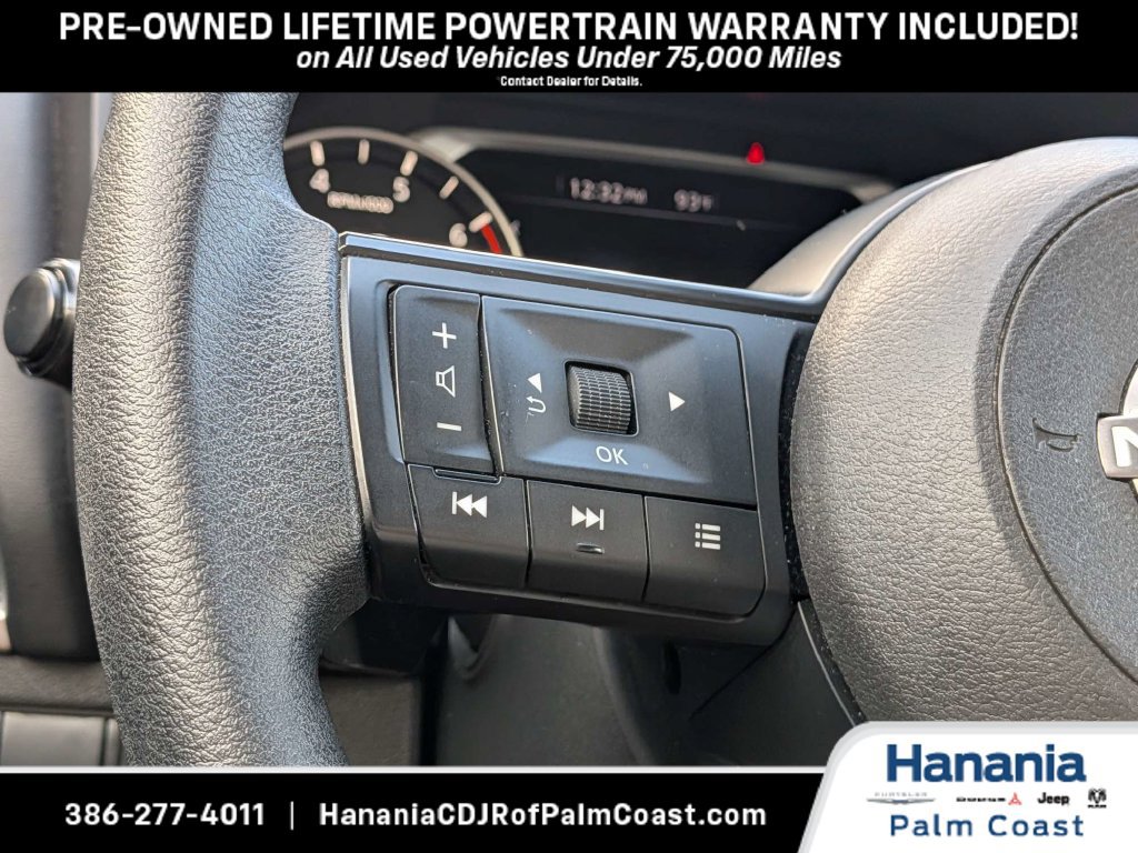Used 2024 Nissan Rogue SV AWD/4WD image 23