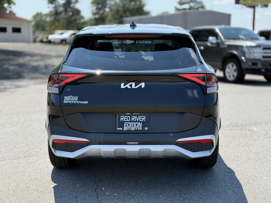 Used 2024 Kia Sportage EX FWD image 6