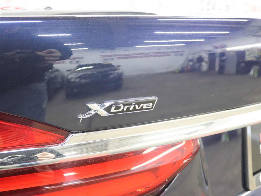 Used 2018 BMW 750Li xDrive w/ Executive Package AWD/4WD image 7