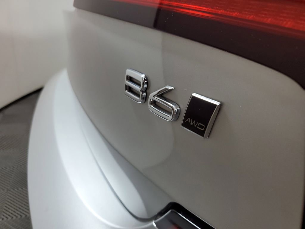 Used 2022 Volvo S90 B6 Inscription w/ Advanced Package AWD/4WD image 7