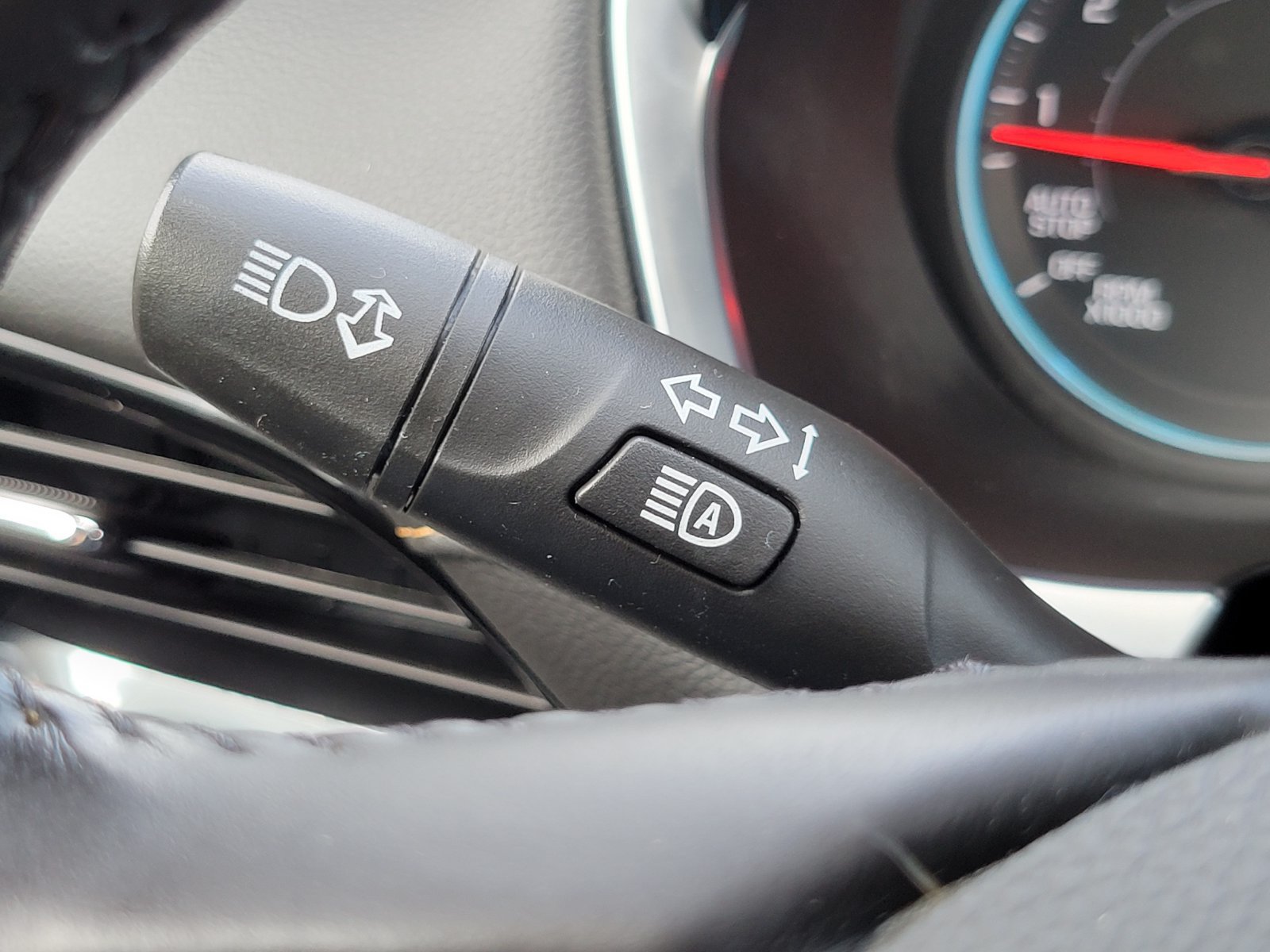 Used 2020 Chevrolet Traverse RS AWD/4WD image 18