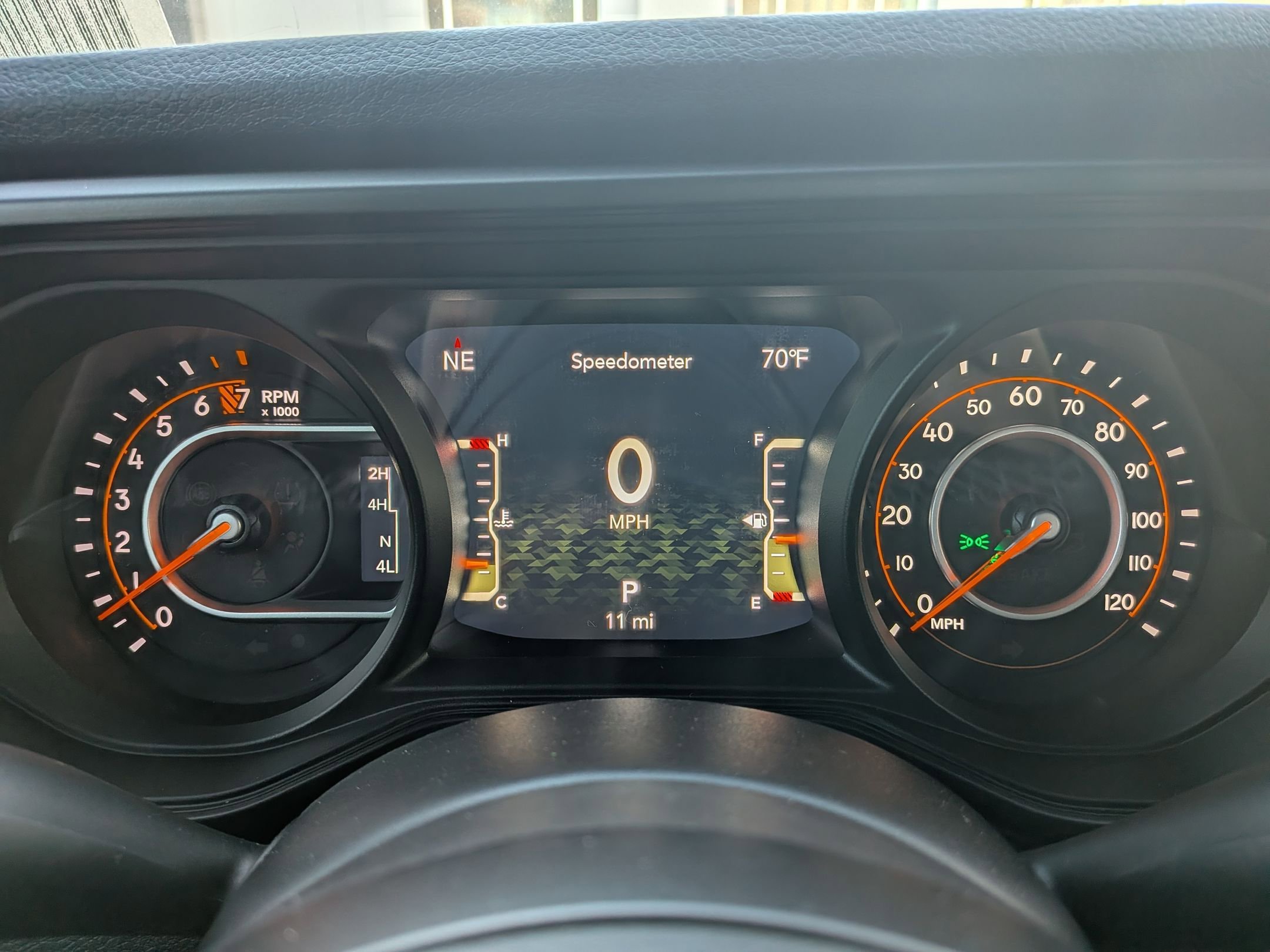 New 2025 Jeep Gladiator Sport image 12