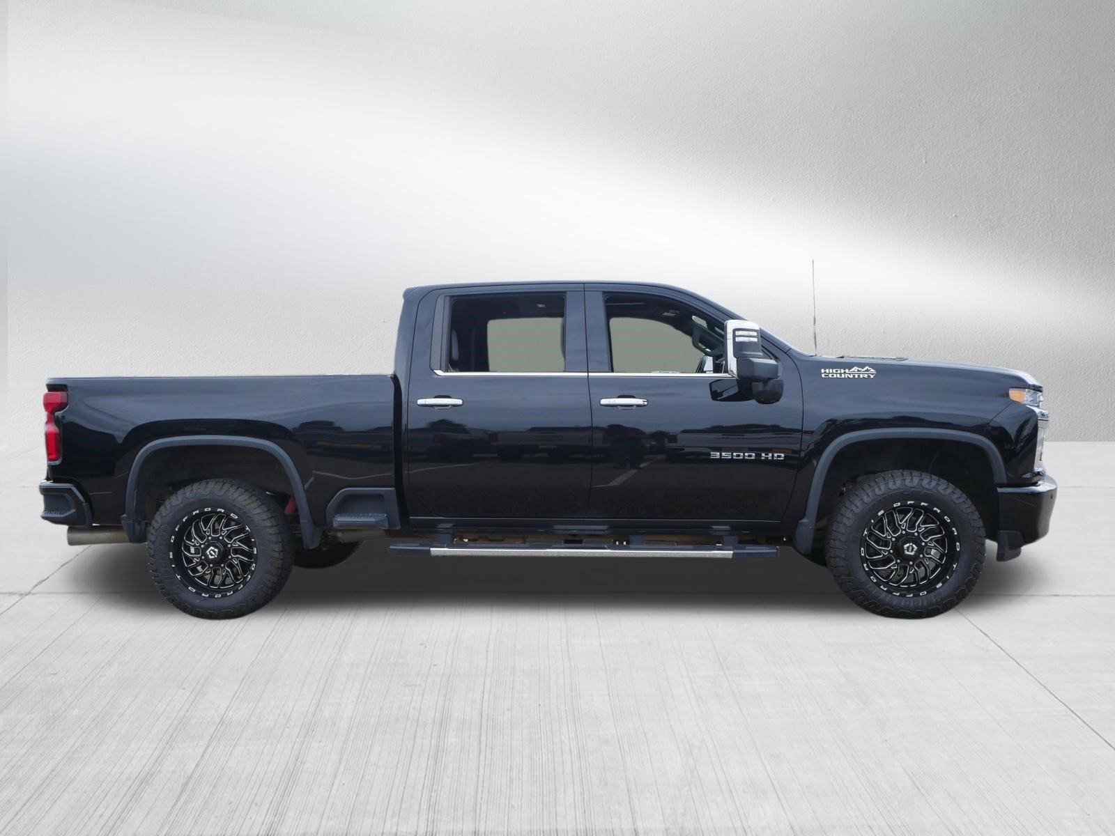 Certified 2022 Chevrolet Silverado 3500 High Country w/ Safety Package II AWD/4WD image 8