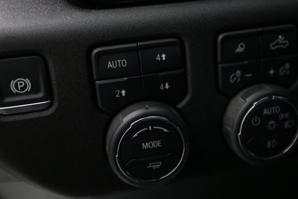 Used 2025 Chevrolet Silverado 3500 LTZ image 23