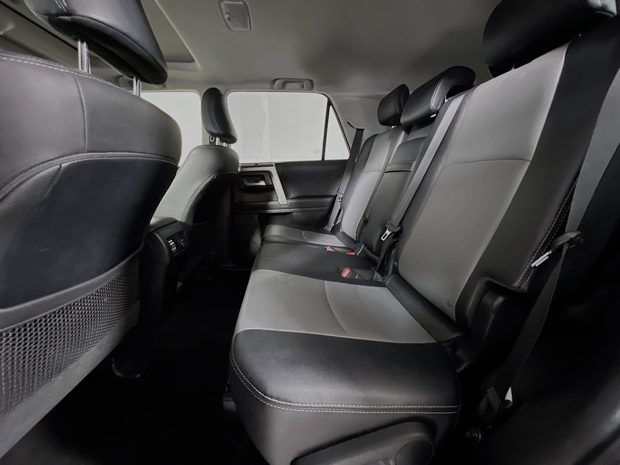 Used 2023 Toyota 4Runner SR5 Premium image 29