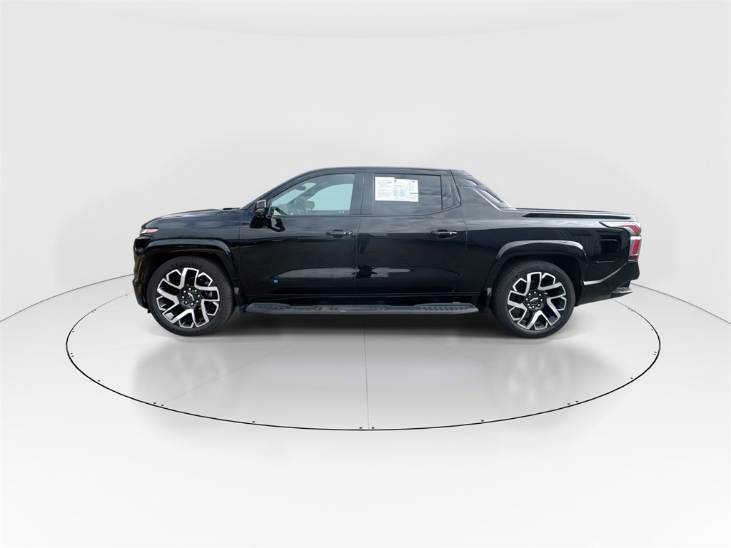 Used 2024 Chevrolet Silverado EV RST image 5