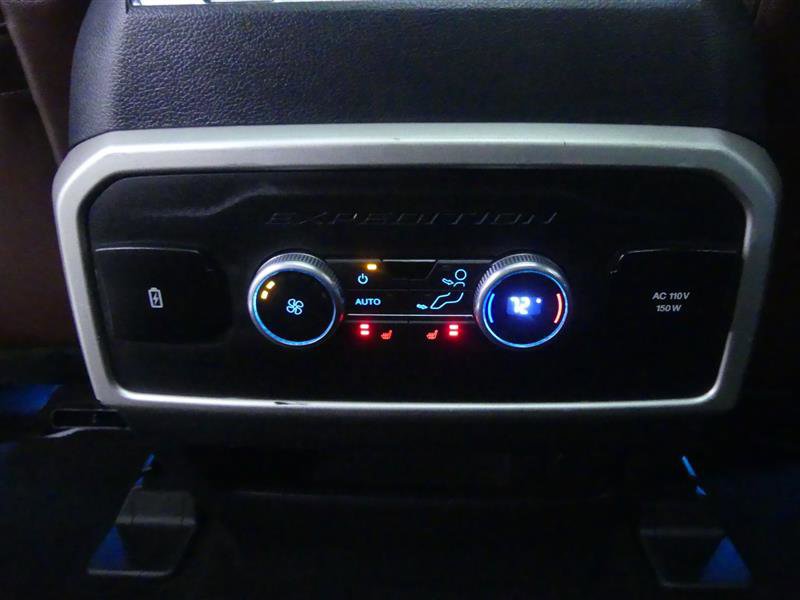 Used 2022 Ford Expedition Max Limited image 22