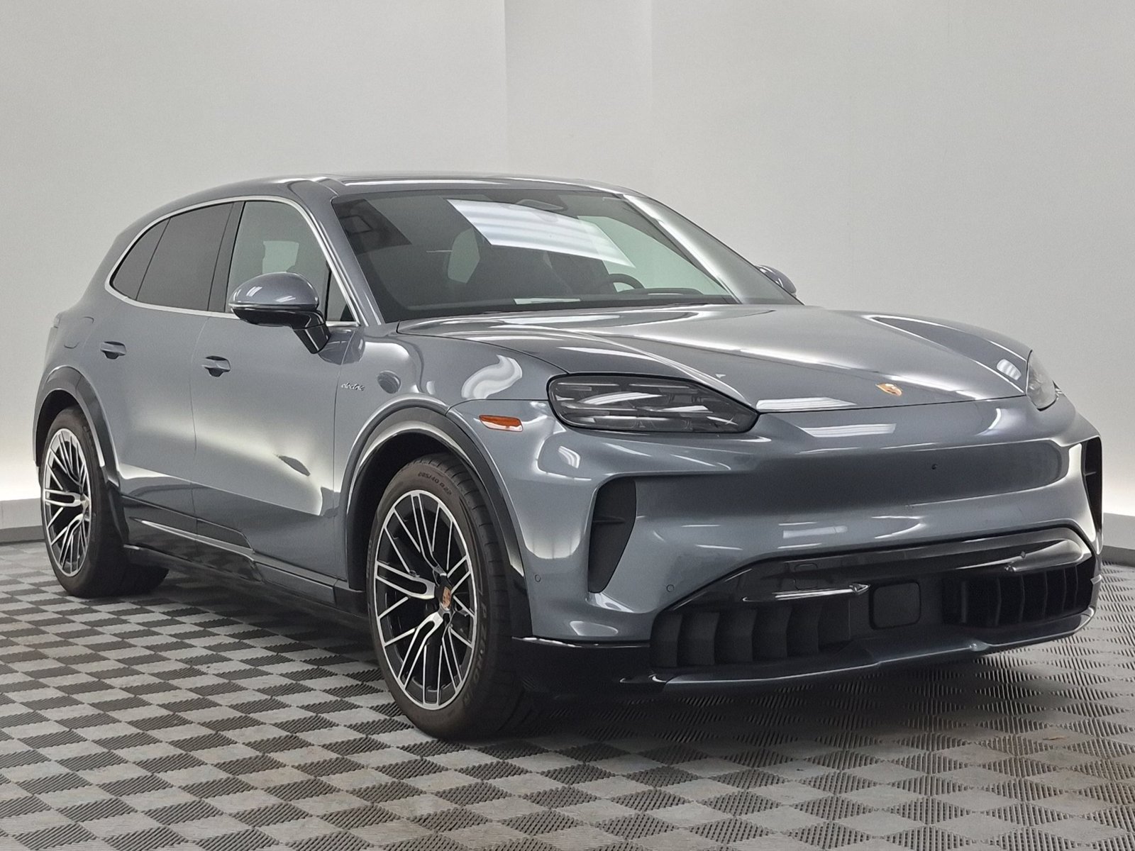 New 2026 Porsche Cayenne Electric AWD/4WD image 8