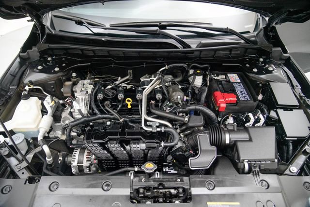 Used 2024 Nissan Altima 2.5 SV image 13