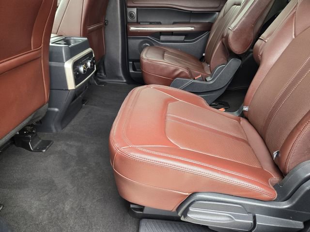 Used 2024 Ford Expedition Limited image 30