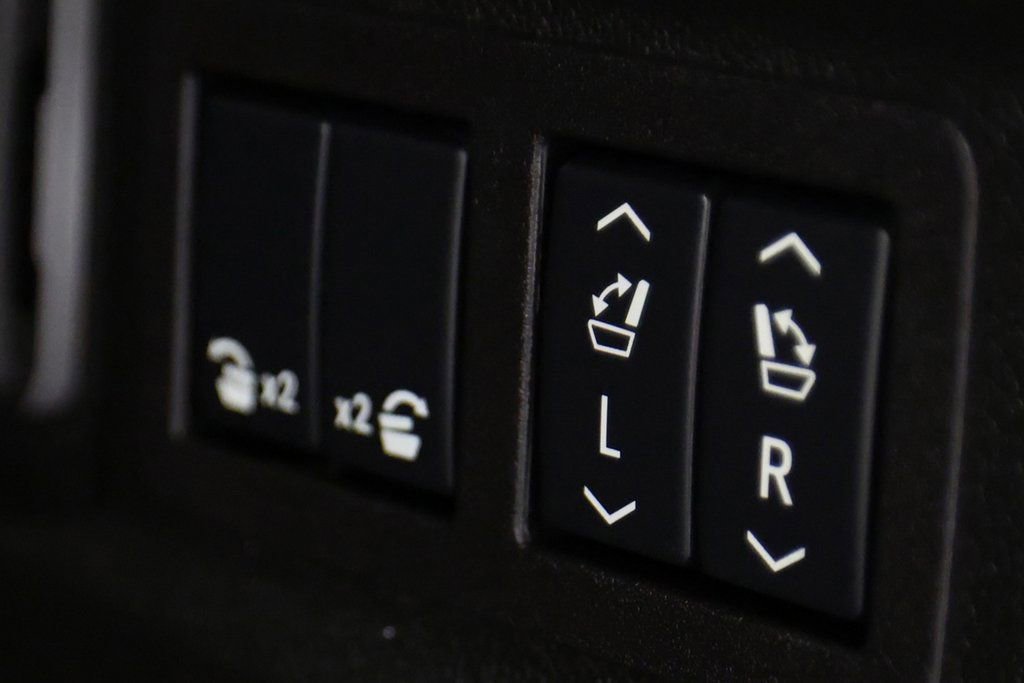 Used 2026 GMC Yukon AT4 Ultimate w/ LPO, Floor Liner Package image 16