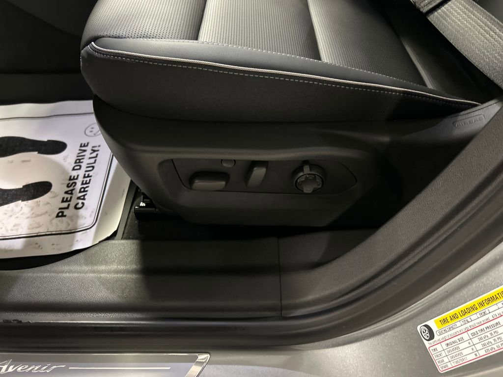 New 2026 Buick Envision Avenir image 11