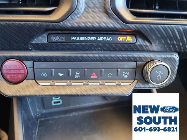 Used 2025 Ford Mustang Coupe image 18