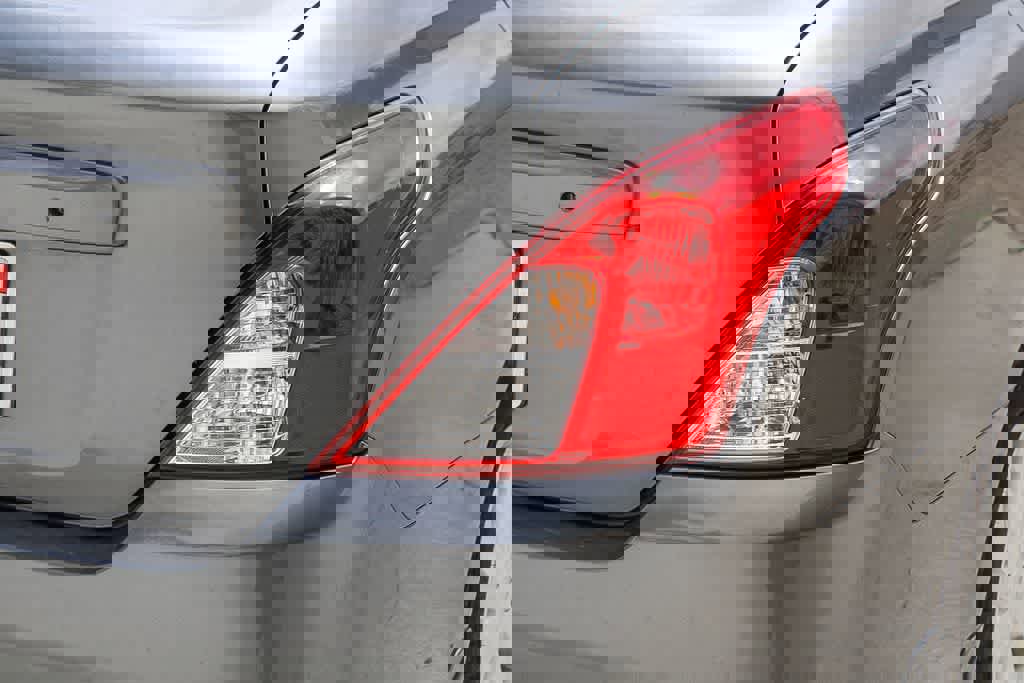 Used 2018 Nissan Versa S image 10