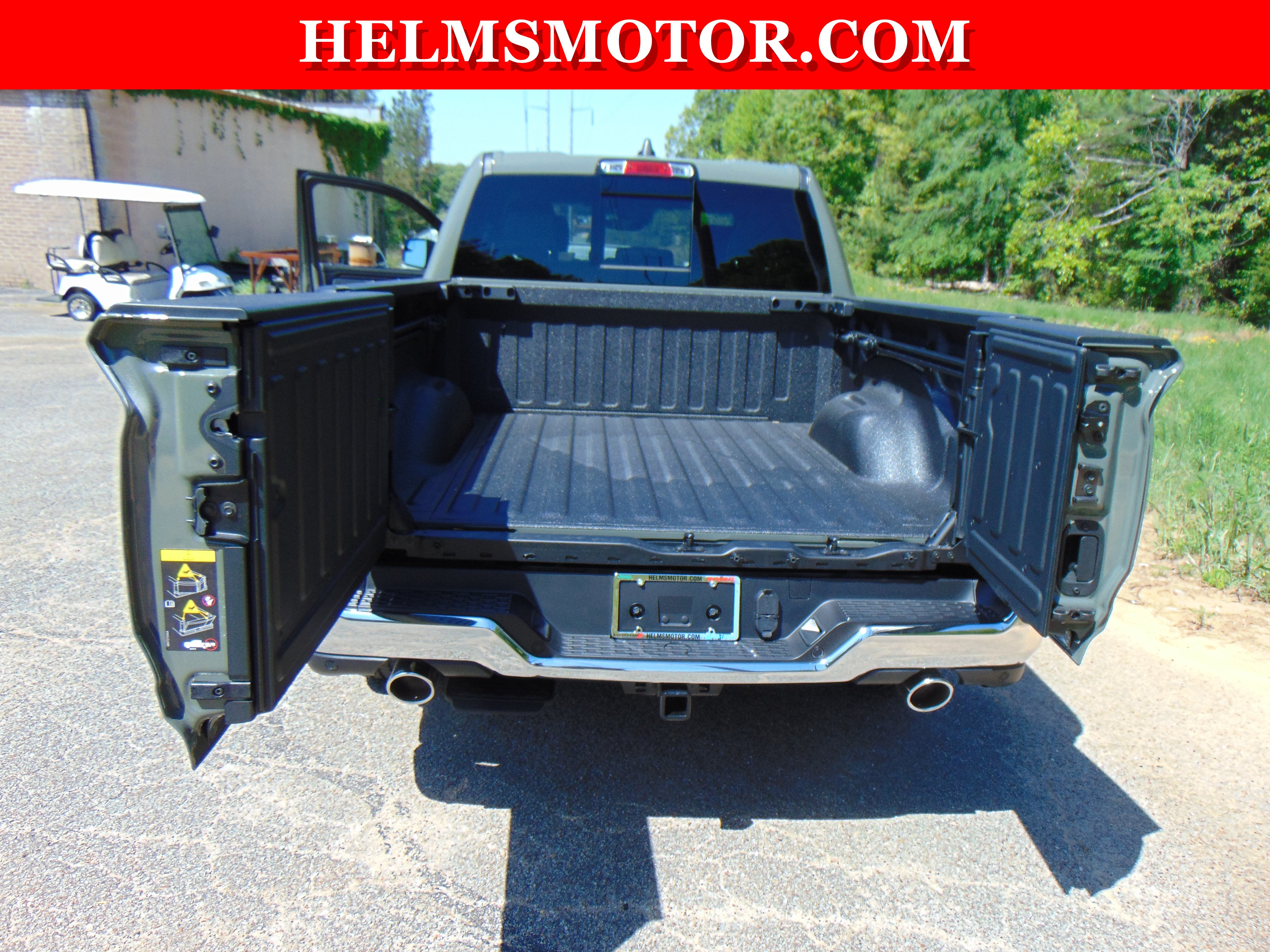 New 2026 RAM 1500 Laramie AWD/4WD image 21