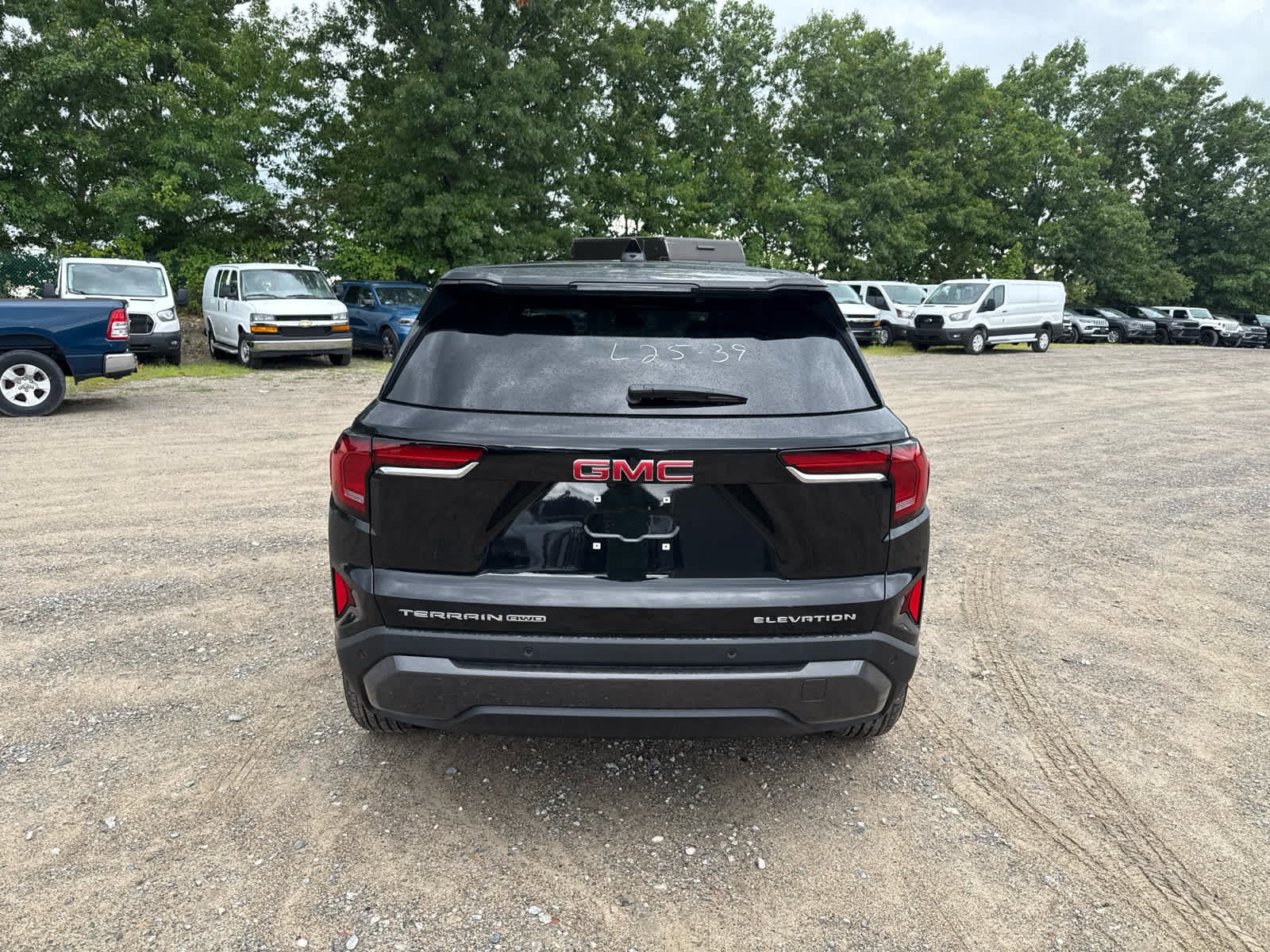 New 2027 GMC Terrain Elevation w/ LPO, Floor Liner Package AWD/4WD image 4