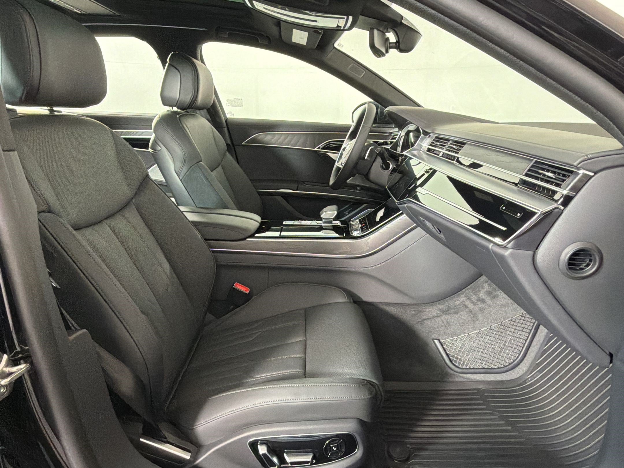 New 2026 Audi A8 L 3.0T AWD/4WD image 31