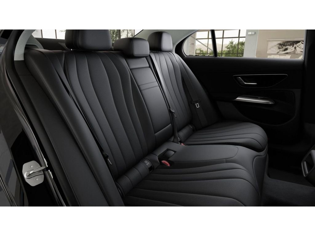 New 2026 Mercedes-Benz E 350 4MATIC Sedan image 5