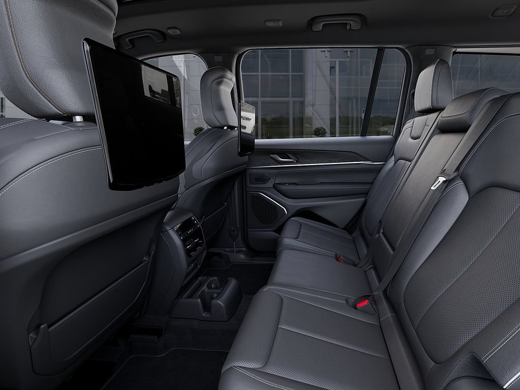 New 2025 Jeep Grand Cherokee L Overland w/ Rear Seat Video Group I AWD/4WD image 23