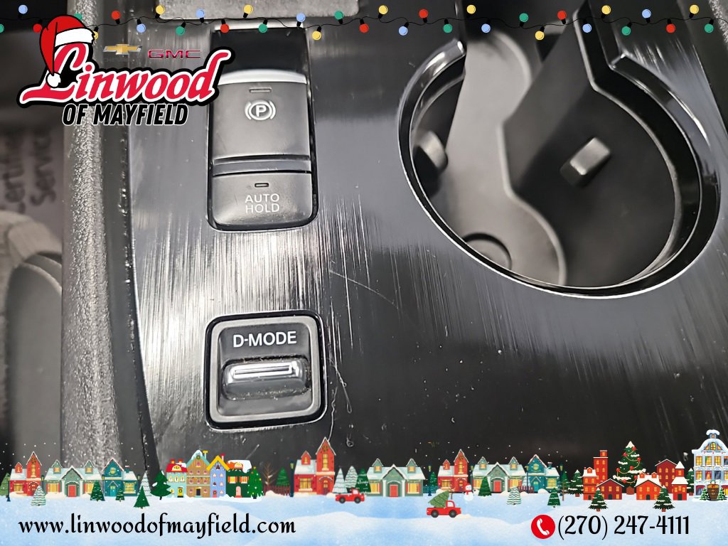 Used 2023 Nissan Rogue SV image 24