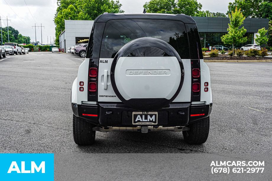Used 2024 Land Rover Defender 110 X-Dynamic SE AWD/4WD image 11