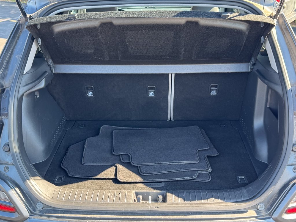 Used 2018 Hyundai Kona Limited FWD image 15