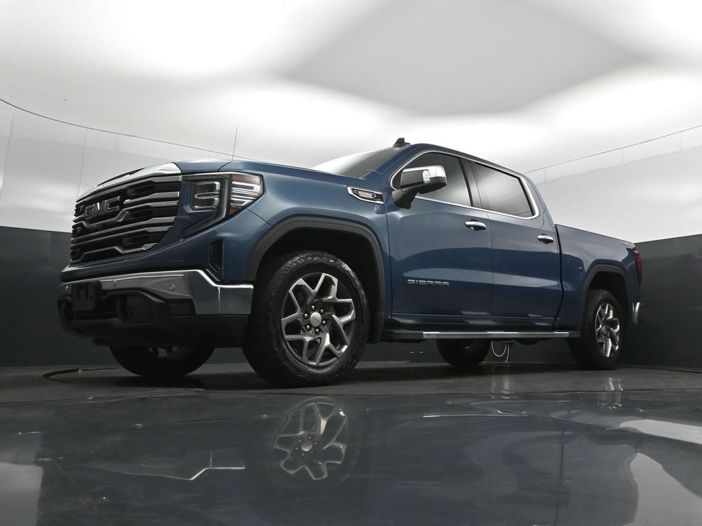 Used 2024 GMC Sierra 1500 SLT AWD/4WD image 39