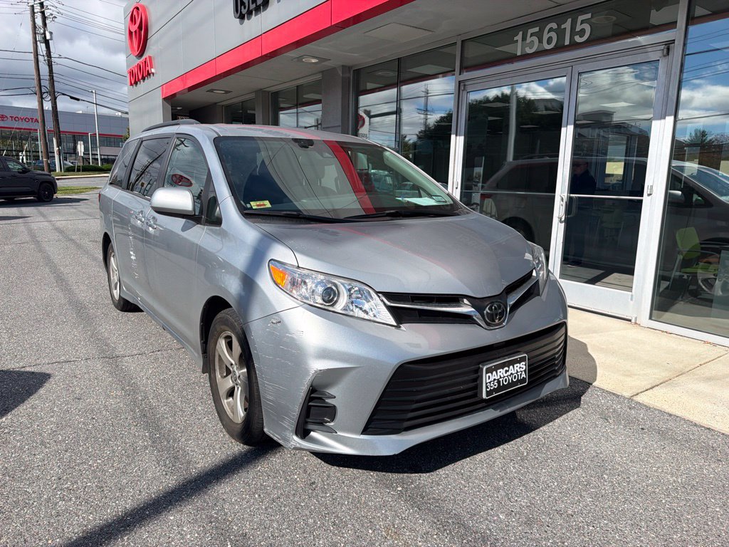 Used 2020 Toyota Sienna LE FWD image 3