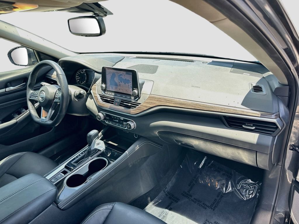 Used 2020 Nissan Altima 2.5 Platinum FWD image 30