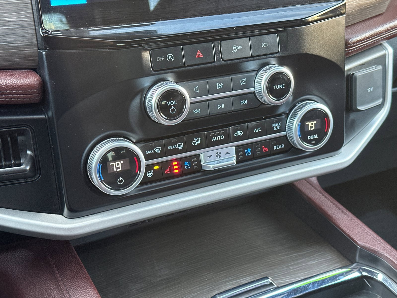 Used 2024 Ford Expedition Max Limited image 22