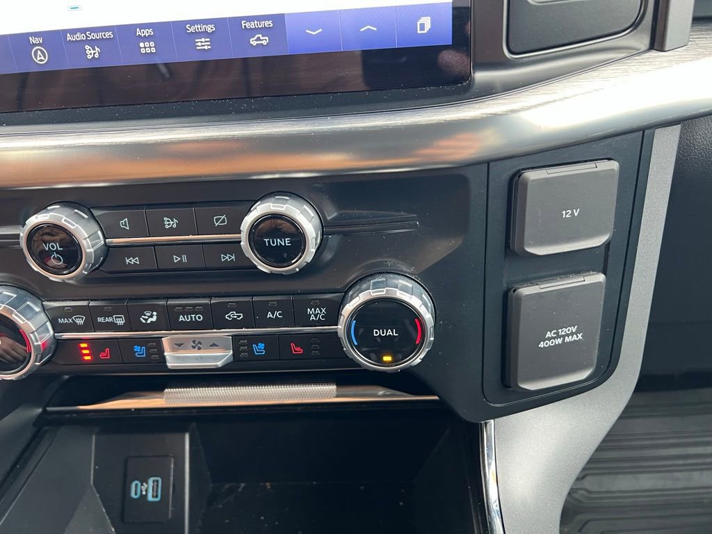 Used 2023 Ford F150 Lariat image 33