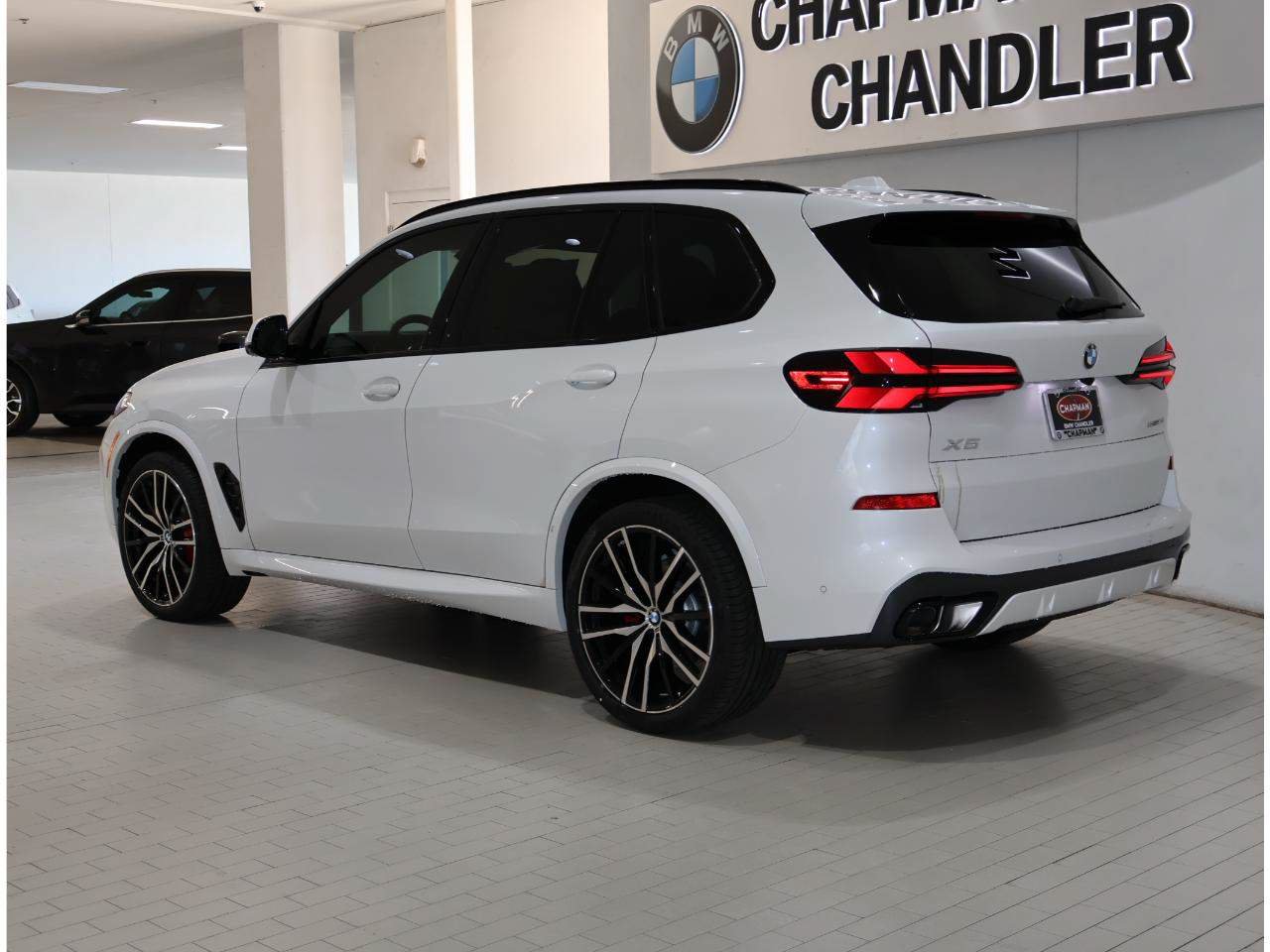 Used 2026 BMW X5 sDrive40i w/ M Sport Package RWD image 5