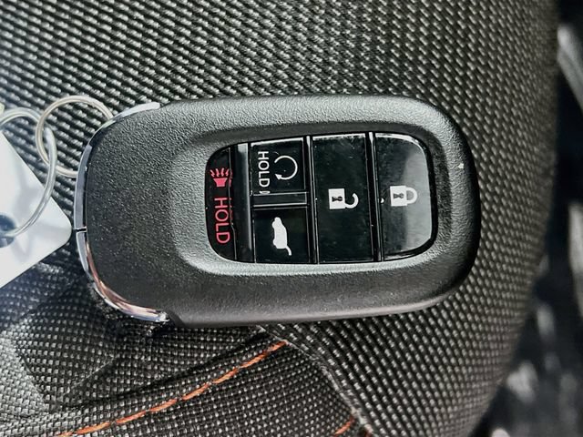 Used 2025 Honda Pilot Sport image 33