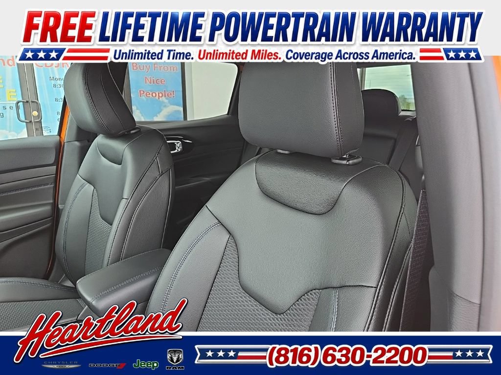 New 2026 Jeep Compass Latitude AWD/4WD image 30