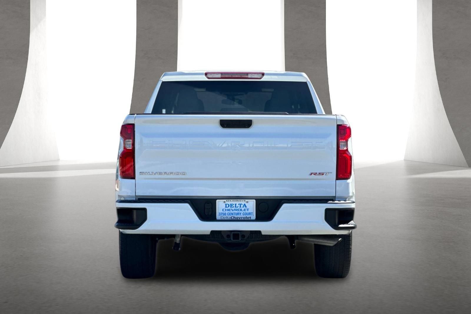 Used 2023 Chevrolet Silverado 1500 RST RWD image 5