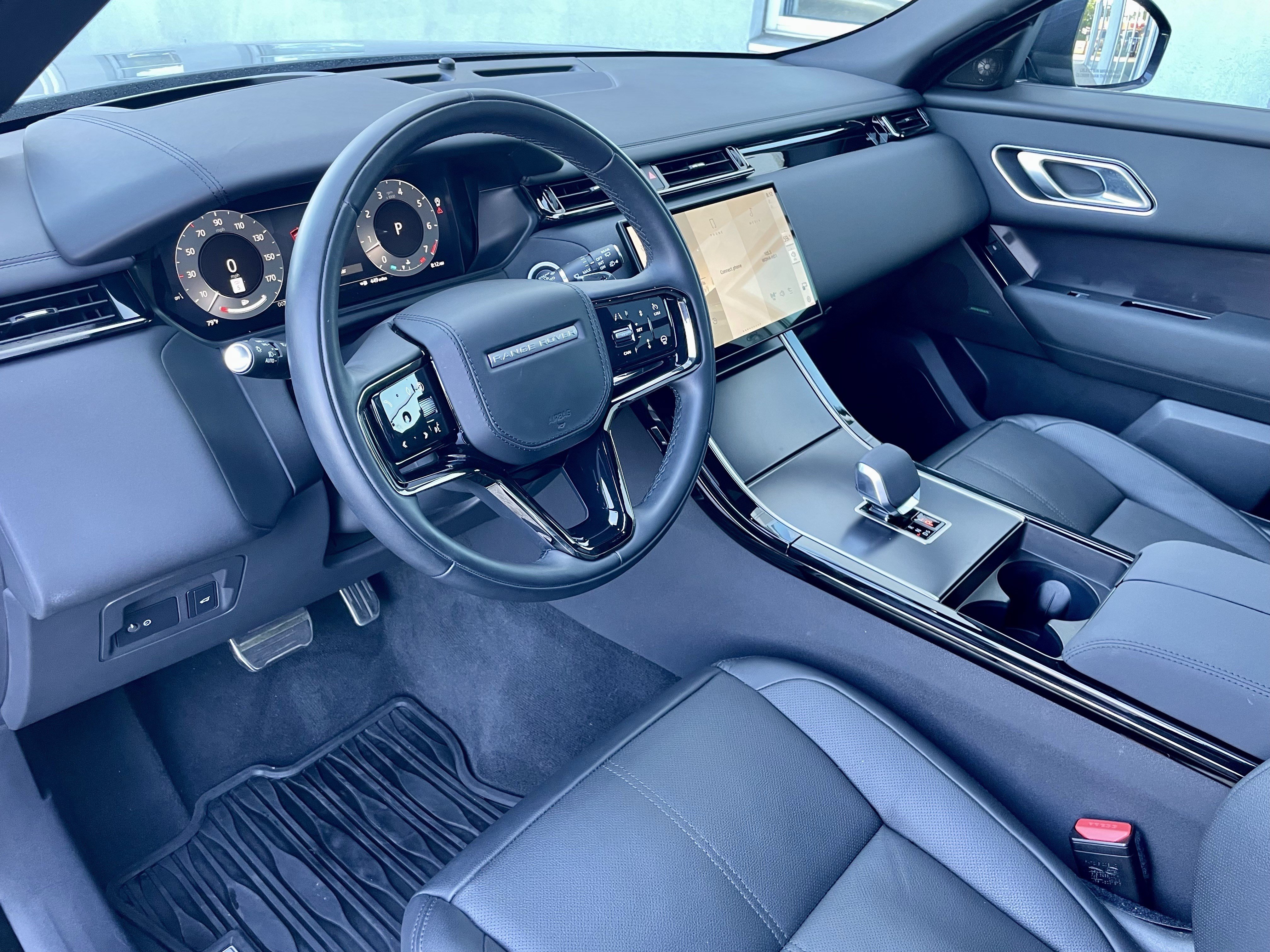 Certified 2026 Land Rover Range Rover Velar Dynamic SE AWD/4WD image 13