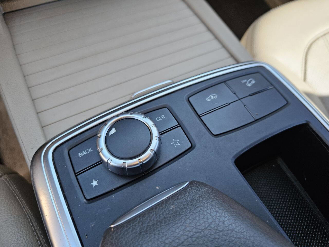 Used 2014 Mercedes-Benz GL 450 4MATIC image 22