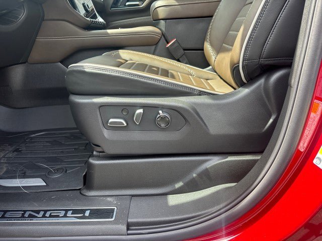 New 2026 GMC Yukon Denali Ultimate image 13