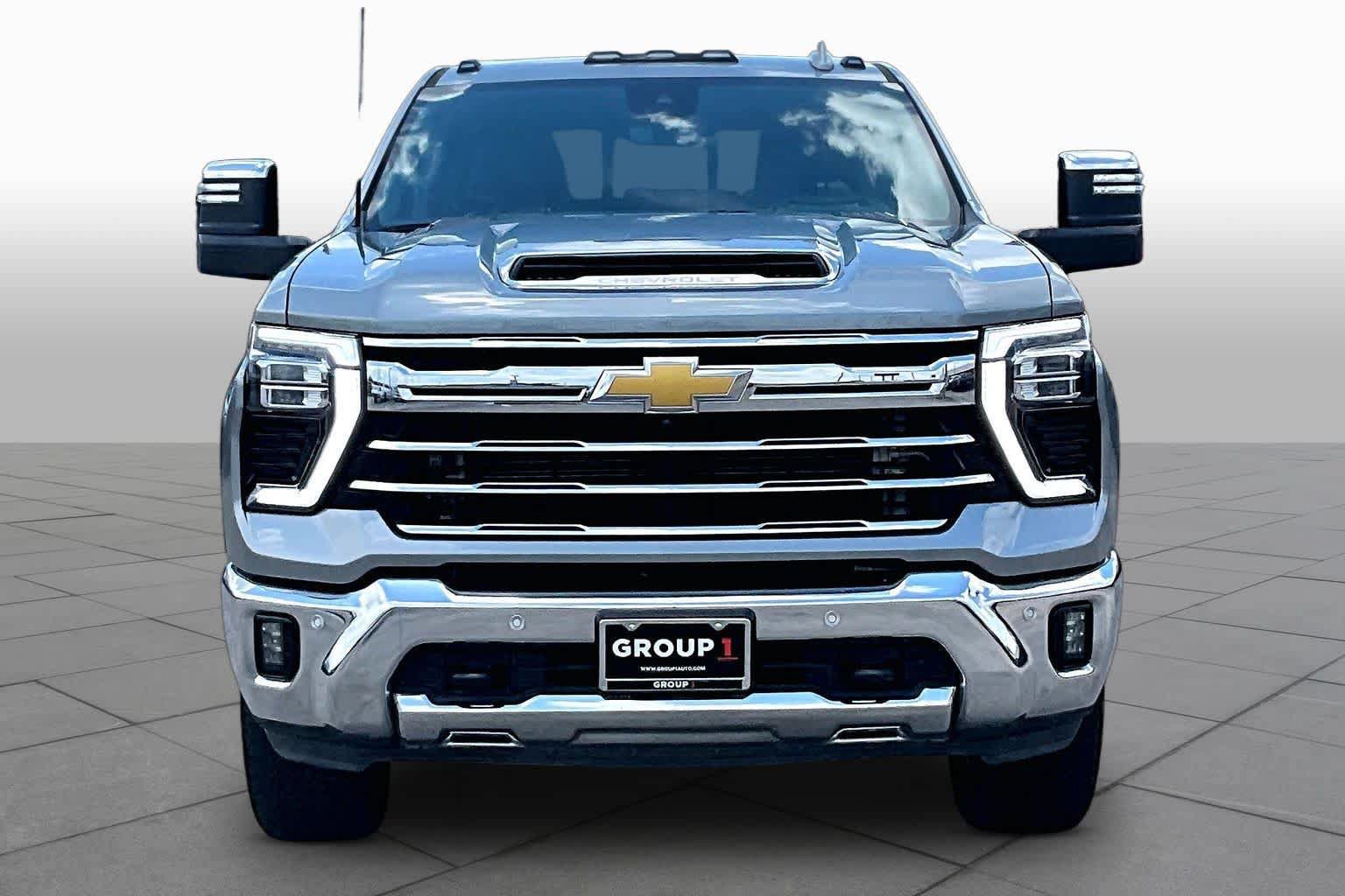 Used 2024 Chevrolet Silverado 2500 LTZ w/ LTZ Texas Edition AWD/4WD image 4