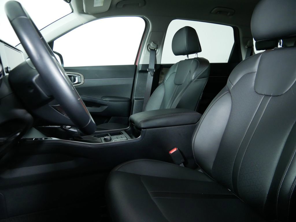 Certified 2023 Kia Sorento S image 14