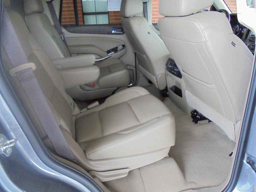 Used 2019 GMC Yukon SLT w/ Premium Edition image 10