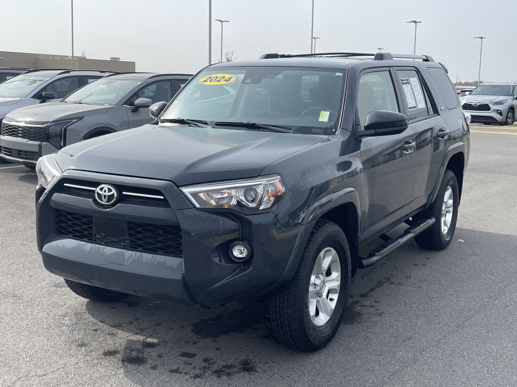 Used 2024 Toyota 4Runner SR5 image 3
